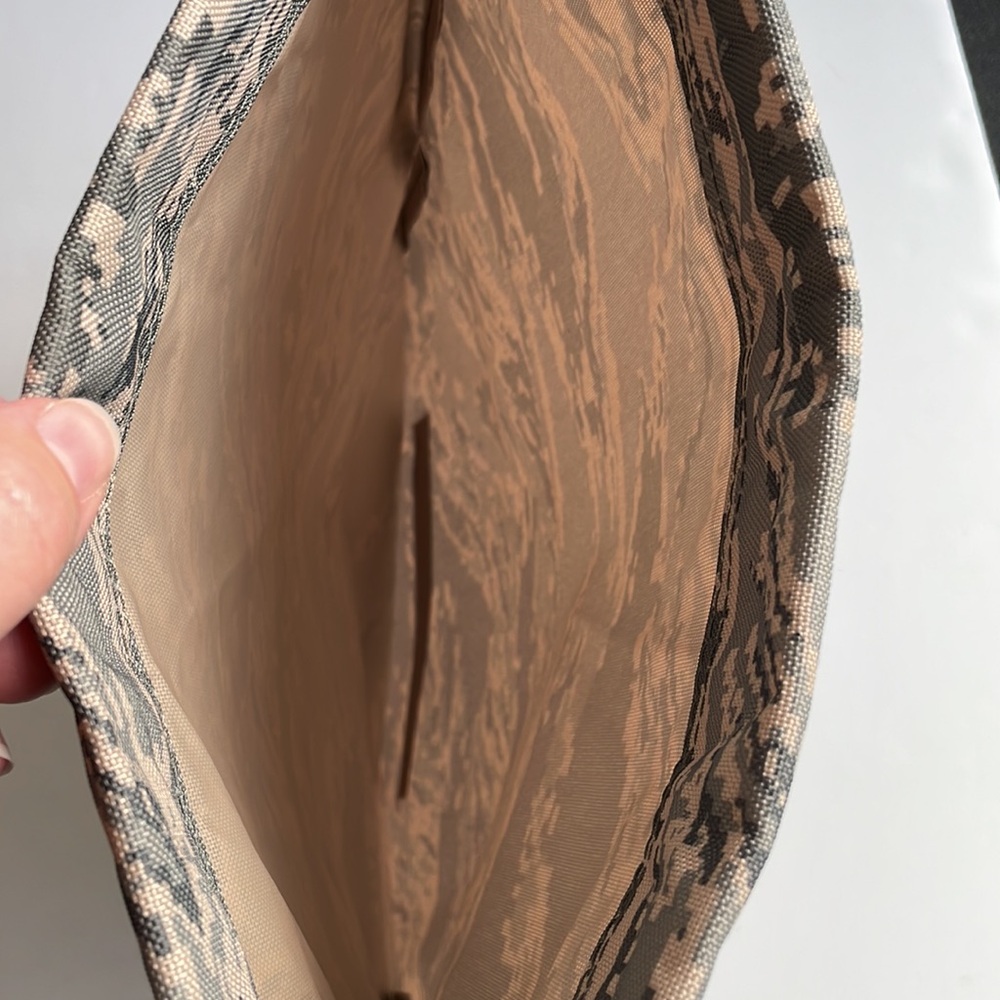 Camo Drawstring Backpack - Picture 2 of 3